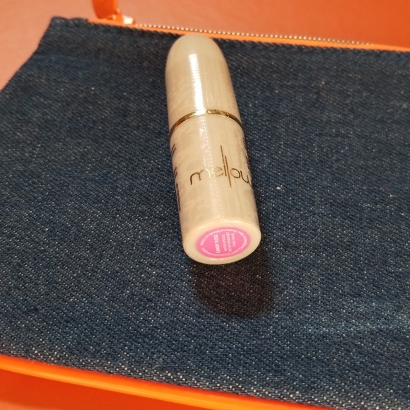 Makeup - Picture 6 of 7